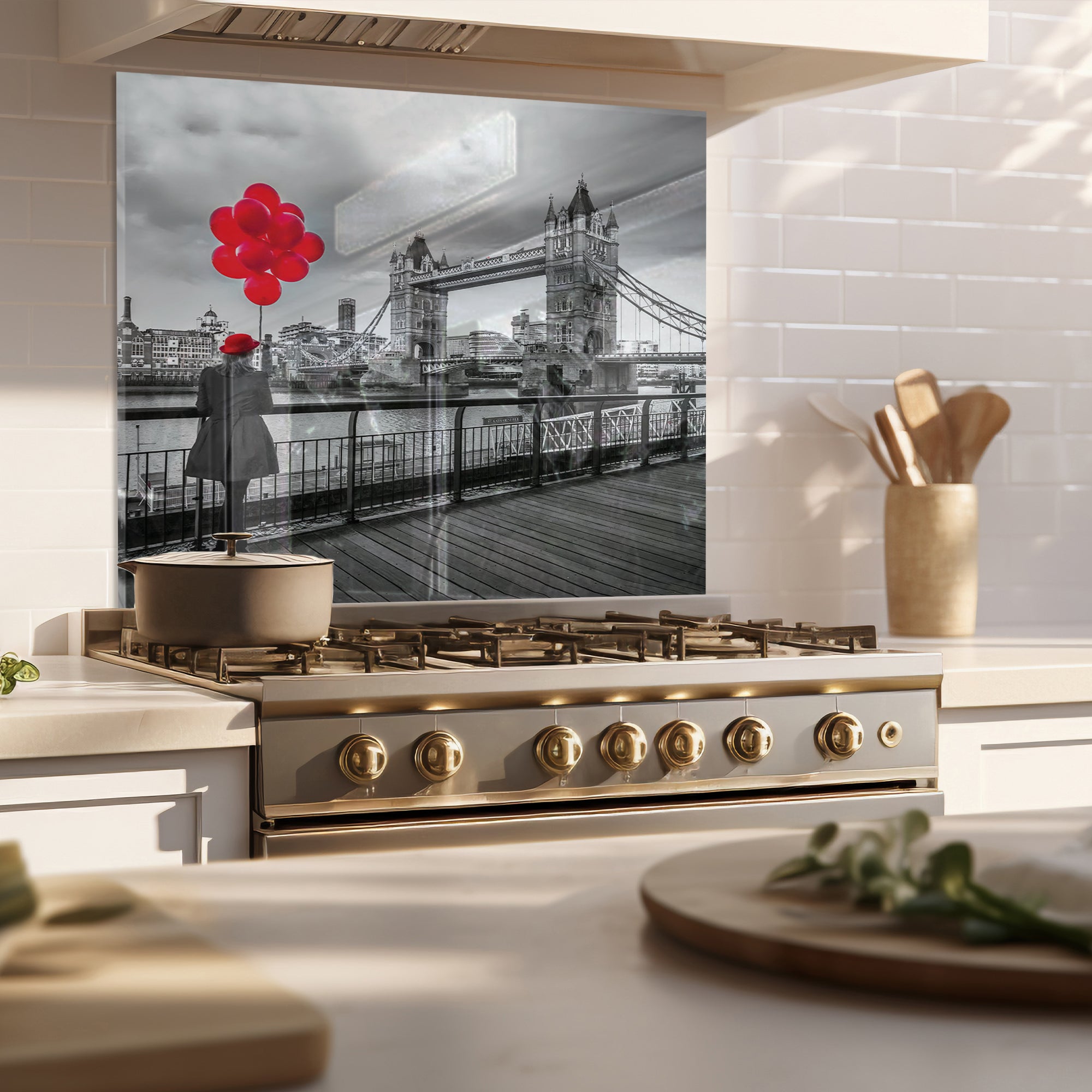 London Tower Bridge Glass Backsplash – Red Balloons Urban Kitchen Panel