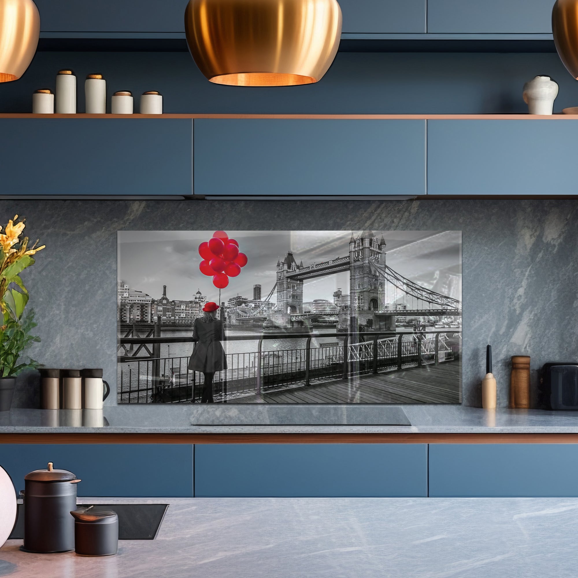 London Tower Bridge Glass Backsplash – Red Balloons Urban Kitchen Panel
