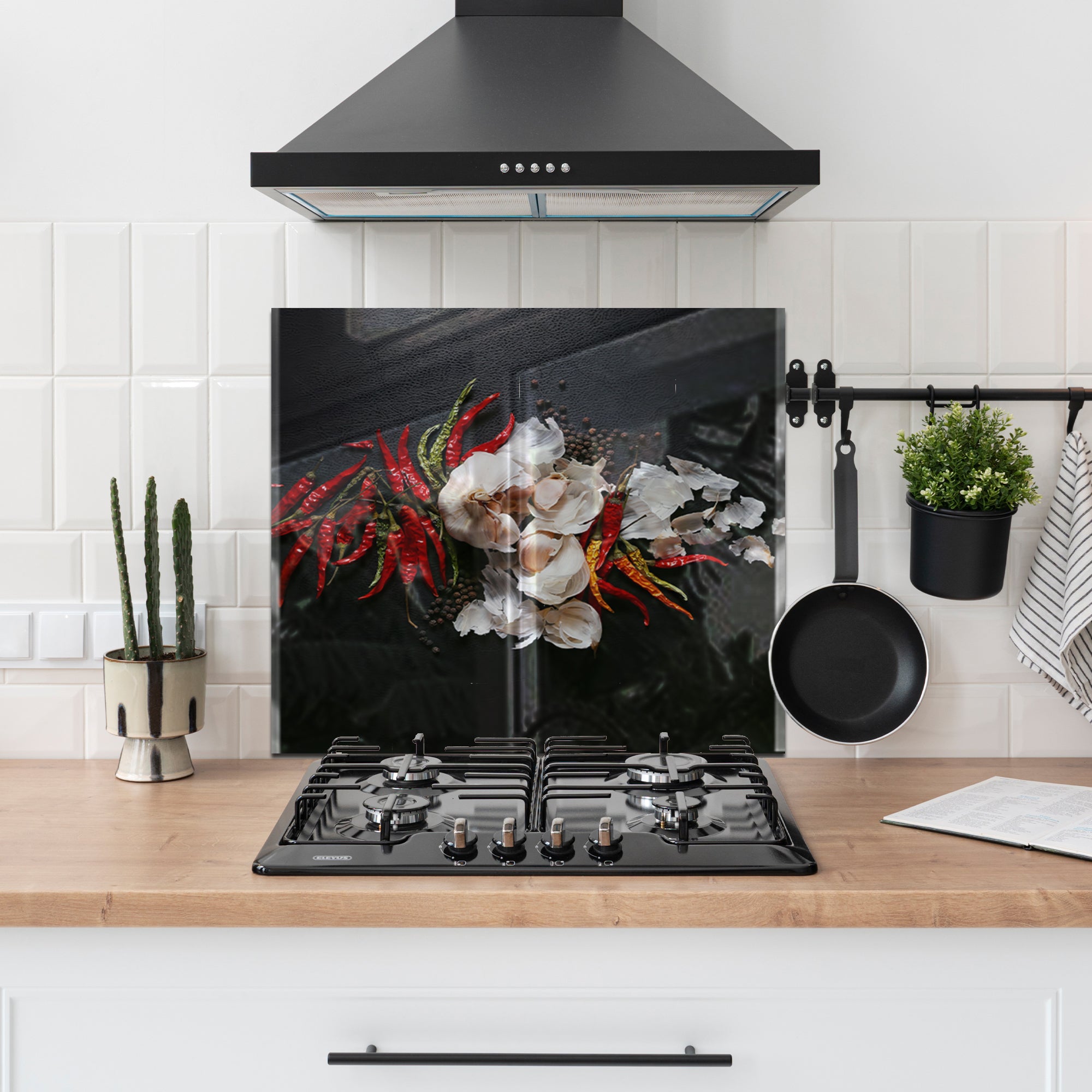 Chili & Garlic Tempered Glass Backsplash – Bold Spicy Kitchen Wall Panel